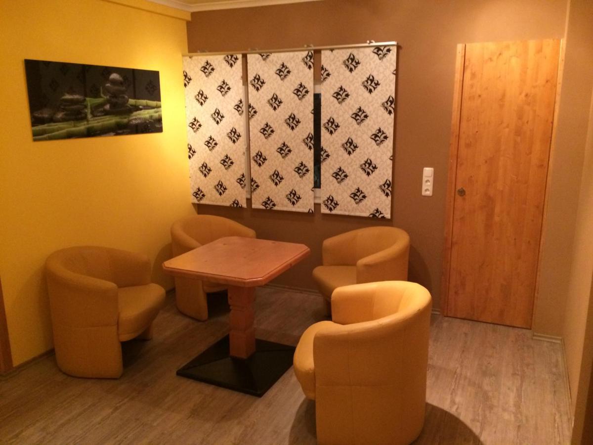 达姆施塔特霍夫城堡酒店 巴特洪堡 外观 照片